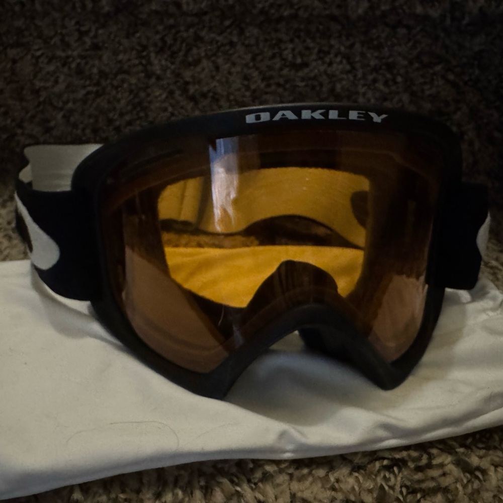 Oakley Black Goggles with Amber Lens